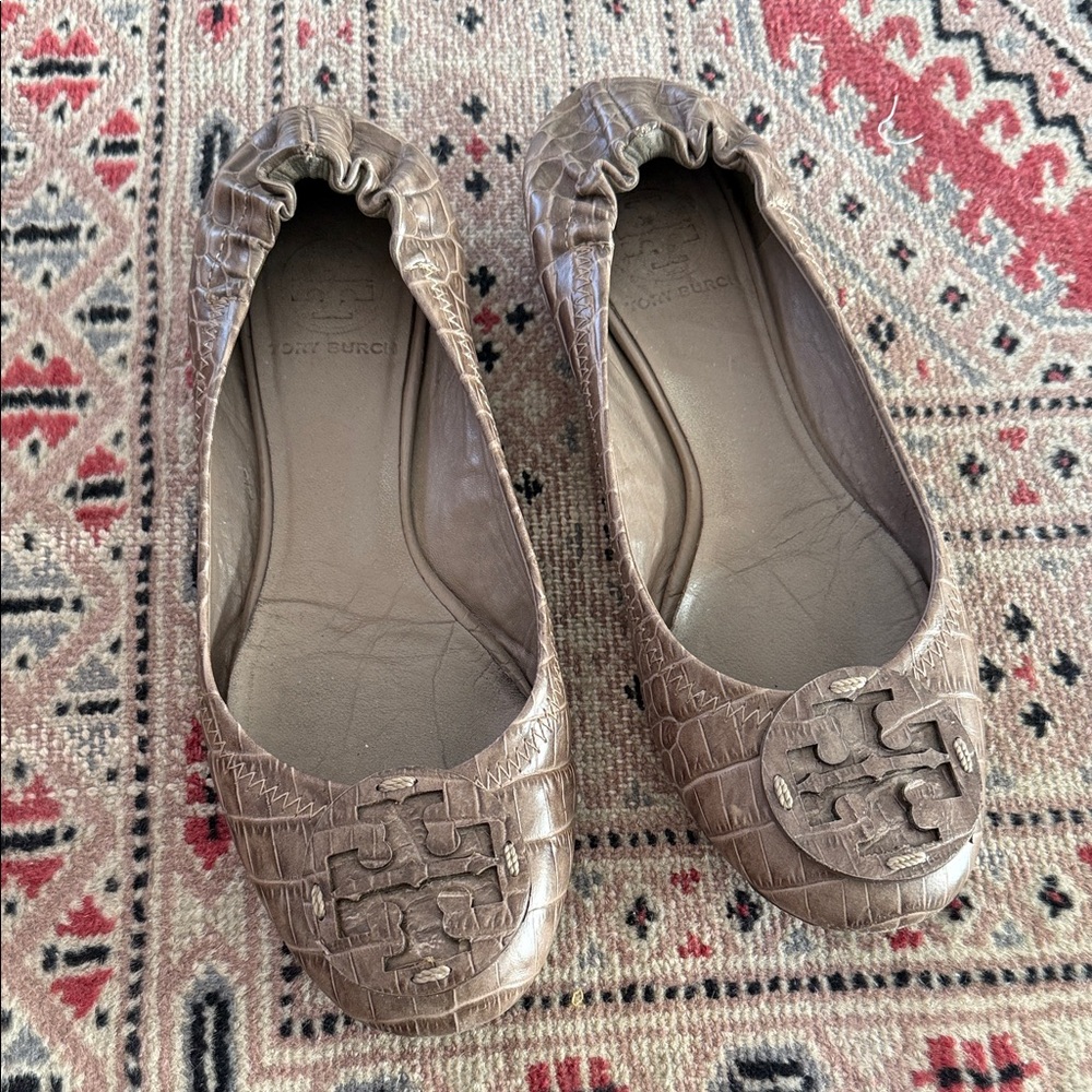 Tory Burch Women's Textured Tan Loafers